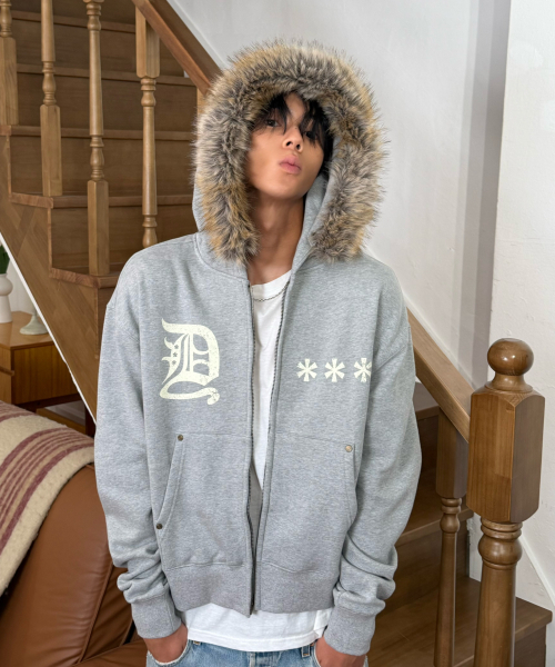 AMOU（アモウ）の「AMOU Fur Hoodie Zip-Up GREY（パーカー・レディース・その他・2/1）」の6枚目の写真