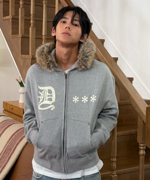AMOU（アモウ）の「AMOU Fur Hoodie Zip-Up GREY（パーカー・レディース・その他・2/1）」の2枚目の写真
