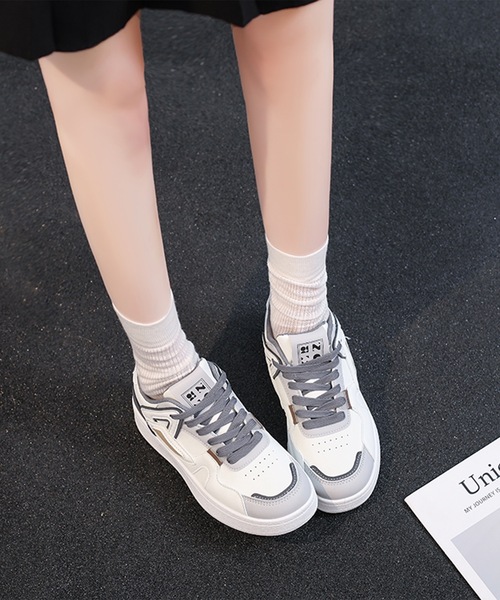 Lace Ladies（レースレディース）の「配色 デザイン 厚底 コート スニーカー（スニーカー・レディース・グレー/ブラック・23cm/23.5cm/24cm/24.5cm/25cm）」の11枚目の写真