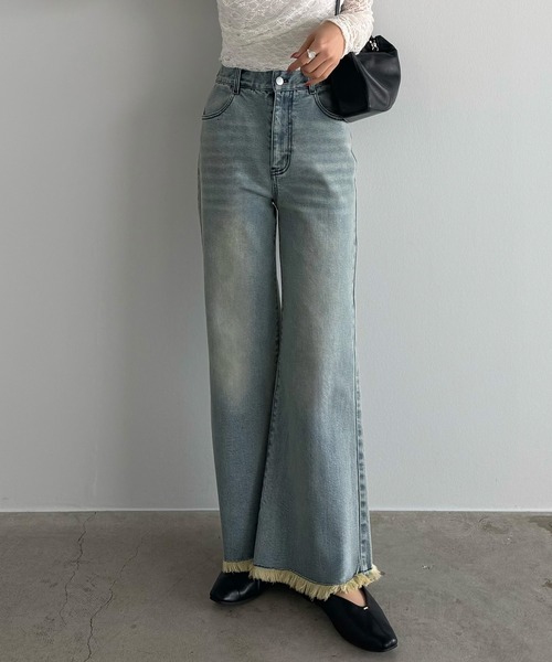 callautia(カラウティア)の「セミワイドフレアデニムパンツ(デニムパンツ・レディース・ブラック/ライトブルー/ワンウォッシュ・LARGE/MEDIUM/SMALL)」の15枚目の写真