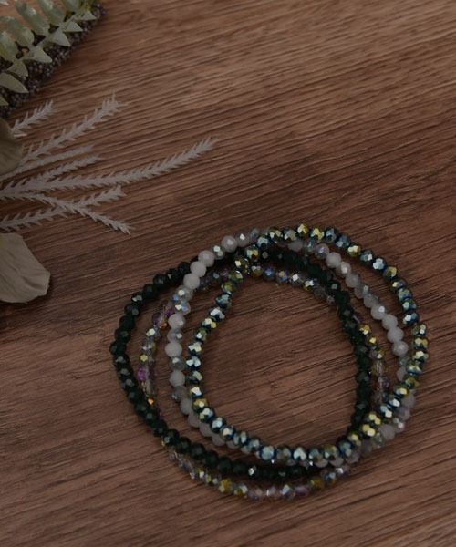 Mayree(メイリー)の「【resonance】カラービーズ ブレスレット/ヘアゴム【4個セット/7色展開/2way】(ヘアゴム・レディース・ブルー系/ブラック系/グリーン系/パープル系/ネイビー系/グレー系/ホワイト系・FREE)」の10枚目の写真