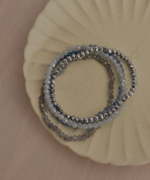 Mayree(メイリー)の「【resonance】カラービーズ ブレスレット/ヘアゴム【4個セット/7色展開/2way】(ヘアゴム・レディース・ブルー系/ブラック系/グリーン系/パープル系/ネイビー系/グレー系/ホワイト系・FREE)」の19枚目の写真