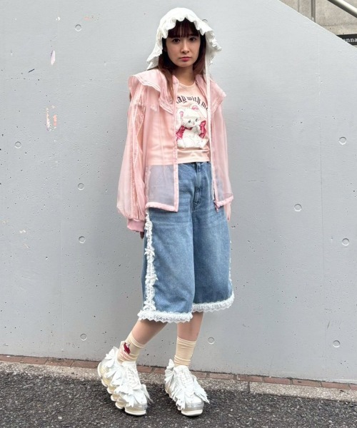 Candy Stripper（キャンディストリッパー）の「FRILL LINE DENIM HALF パンツ（デニムパンツ・レディース・ブラック/ブルー系その他・FREE）」の14枚目の写真