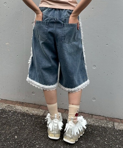 Candy Stripper（キャンディストリッパー）の「FRILL LINE DENIM HALF パンツ（デニムパンツ・レディース・ブラック/ブルー系その他・FREE）」の19枚目の写真