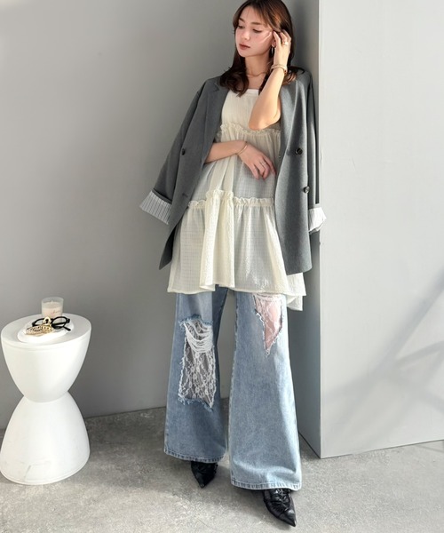 mily bilet(ミウィビレット)の「【mily bilet】甘さひとさじ♪レース付きダメージワイドデニムパンツ(ワイド)(デニムパンツ・レディース・ブルー/ブルー系その他・LARGE/MEDIUM/SMALL/X-LARGE)」の12枚目の写真