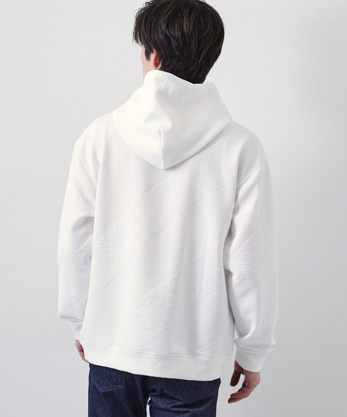 THE SHOP TK (ザ ショップ ティーケー )の「【さりげない表情が、品よく映える。】ふくれジャカードパーカ(パーカー・メンズ・ライトグレー/オフホワイト・04/02/03)」の4枚目の写真