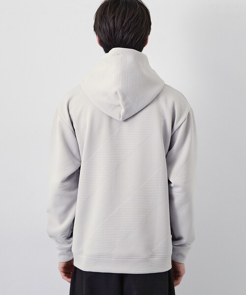 THE SHOP TK (ザ ショップ ティーケー )の「【さりげない表情が、品よく映える。】ふくれジャカードパーカ(パーカー・メンズ・ライトグレー/オフホワイト・04/02/03)」の13枚目の写真