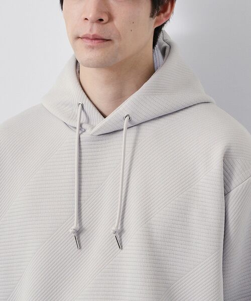 THE SHOP TK (ザ ショップ ティーケー )の「【さりげない表情が、品よく映える。】ふくれジャカードパーカ(パーカー・メンズ・ライトグレー/オフホワイト・04/02/03)」の14枚目の写真
