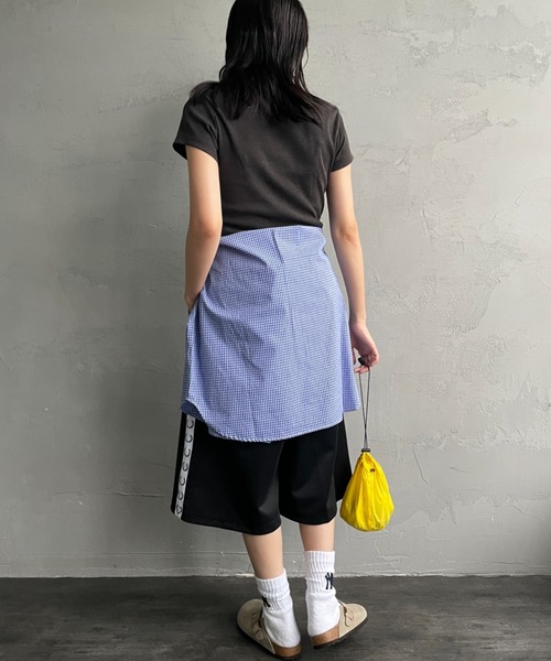 FRED PERRY（フレッドペリー）の「[FRED PERRY/フレッドペリー] トラックテープデザイン ワンポイントロゴ刺繍 ショートトラックパンツ（その他パンツ・レディース・ブラック・10）」の18枚目の写真