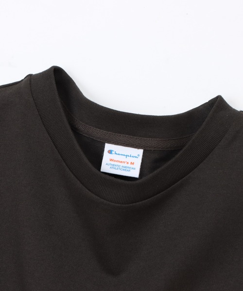 Champion(チャンピオン)の「【Champion/チャンピオン】レディース ショートスリーブTシャツ(Tシャツ/カットソー・レディース・ブルー/ブラック系その他/ホワイト/オートミール/スモークピンク/ライトグリーン系・MEDIUM/LARGE)」の21枚目の写真