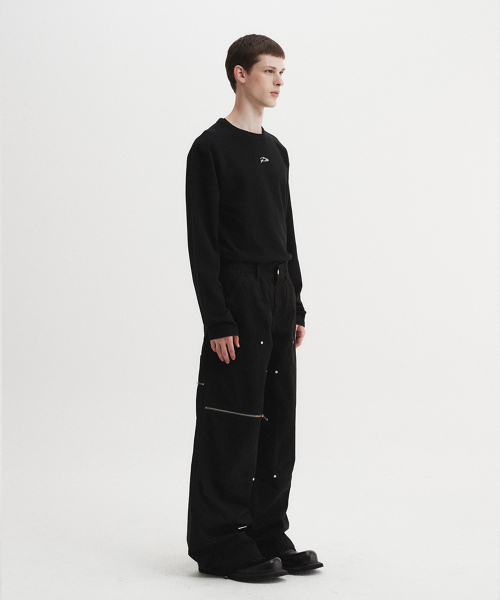 DNSR(ディーエヌエスアール)の「カーペンターパンツブラック(デニムパンツ・メンズ・その他・SMALL/MEDIUM/LARGE/X-LARGE)」の2枚目の写真