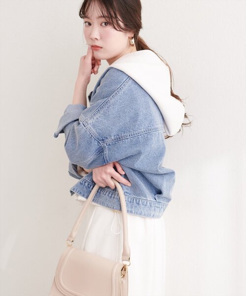 natural couture（ナチュラルクチュール）の「袖レース付きGジャン（デニムジャケット・レディース・オフホワイト/ブルー/インディゴブルー・FREE）」の10枚目の写真