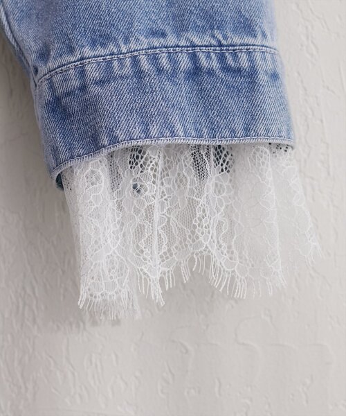 natural couture（ナチュラルクチュール）の「袖レース付きGジャン（デニムジャケット・レディース・オフホワイト/ブルー/インディゴブルー・FREE）」の12枚目の写真