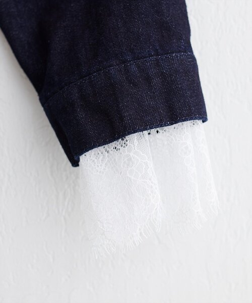 natural couture（ナチュラルクチュール）の「袖レース付きGジャン（デニムジャケット・レディース・オフホワイト/ブルー/インディゴブルー・FREE）」の17枚目の写真
