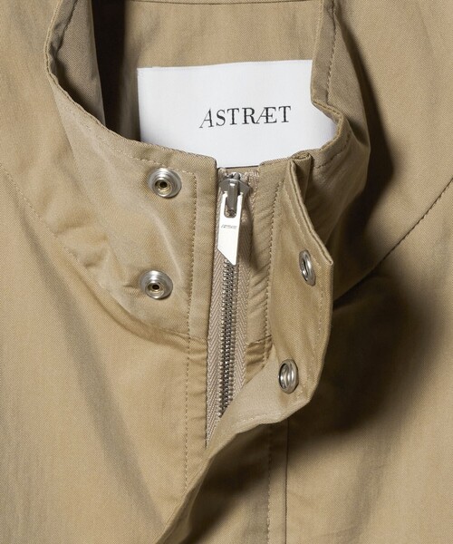 ASTRAET（アストラット）の「＜ASTRAET＞ツイル スタンドカラー ブルゾン（ブルゾン・レディース・ベージュ/ブラック・FREE）」の19枚目の写真
