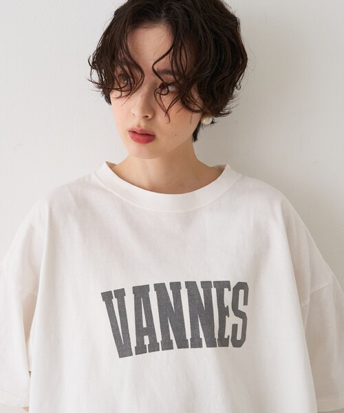 REMI RELIEF（レミレリーフ）の「【REMI RELIEF/レミレリーフ】別注 VANNES ロゴTEE/Tシャツ（Tシャツ/カットソー・レディース・ベージュ/アイボリー/ブラック・フリー）」の16枚目の写真