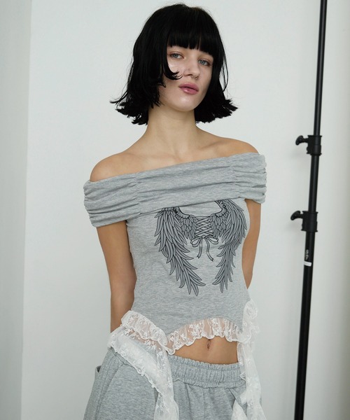 Heart Tattoo(ハートタトゥー)の「サイドレースフリルオフショルトップス / Side Lace Frill Off-Shoulder Top(Tシャツ/カットソー・レディース・ホワイト/グレー・FREE)」の2枚目の写真