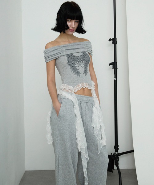 Heart Tattoo(ハートタトゥー)の「サイドレースフリルオフショルトップス / Side Lace Frill Off-Shoulder Top(Tシャツ/カットソー・レディース・ホワイト/グレー・FREE)」の9枚目の写真