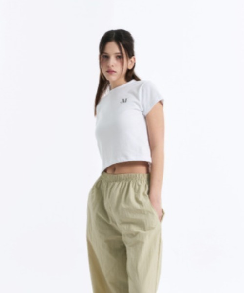 MUCENT(ムセント)の「◇MUCENT◇ブランド直輸入正規品/MUCENT SIGNATURE BACK LOGO CROP T シグニチャーバックラウンド円形ロゴクロップ半袖Tシャツ(Tシャツ/カットソー・レディース・ホワイト・S)」の7枚目の写真
