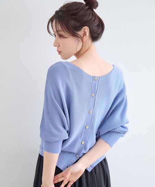 le.coeur blanc(ルクールブラン)の「2wayドルマンニット(ニット/セーター・レディース・ブラック/サックスブルー/ピンク/オフホワイト・38)」の3枚目の写真