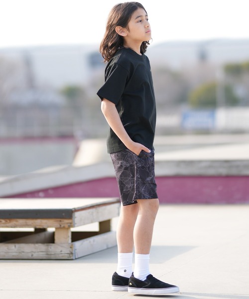 Hurley （ハーレー）の「Hurley/ハーレー キッズ 半袖 Tシャツ バックプリント オーバーサイズ BCSS261001（Tシャツ/カットソー・キッズ・ホワイト/グレイッシュブルー/ブラック・160cm/150cm/130cm/140cm）」の16枚目の写真