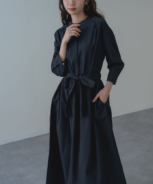 ANNA LUNA(アンナルナ)の「【ANNA LUNA】大人の きれいめ ストライプ ワンピース(ワンピース・レディース・ブラック/ネイビー・MEDIUM)」の4枚目の写真