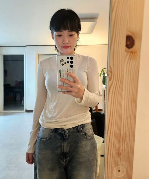 ANOLORCODE WOMAN（アナルロコード ウーマン）の「グラデーションワイドデニムパンツ（薄青）（デニムパンツ・レディース・その他・SMALL/MEDIUM/LARGE）」の4枚目の写真