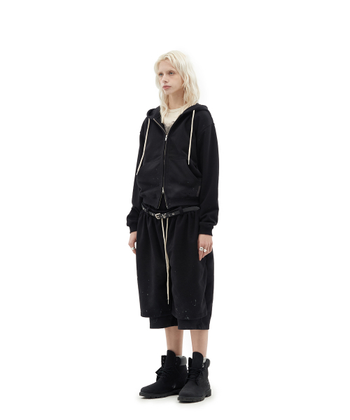 DEFGARMENTS（デフグラメンツ）の「PAINTING BLUSHED HOOD ZIP UP [BLACK]（パーカー・レディース・その他・SMALL/LARGE）」の4枚目の写真