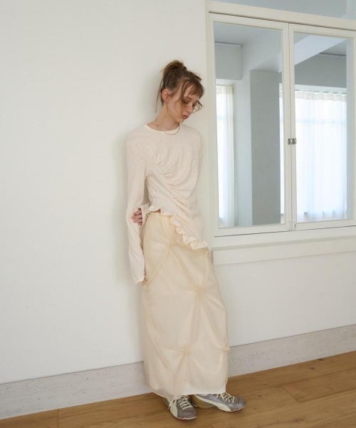 oursaalty（アウアソルティ）の「PLEASANT FRILL T-SHIRTS（Tシャツ/カットソー・レディース・チャコールグレー/ベージュ・FREE）」の7枚目の写真