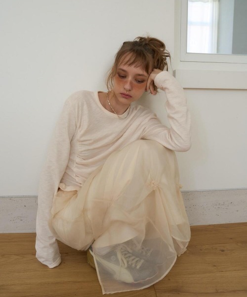 oursaalty（アウアソルティ）の「PLEASANT FRILL T-SHIRTS（Tシャツ/カットソー・レディース・チャコールグレー/ベージュ・FREE）」の8枚目の写真