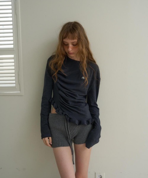 oursaalty（アウアソルティ）の「PLEASANT FRILL T-SHIRTS（Tシャツ/カットソー・レディース・チャコールグレー/ベージュ・FREE）」の15枚目の写真