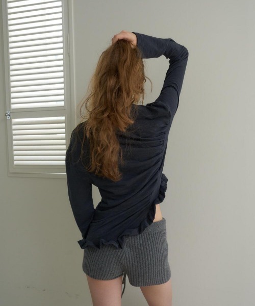 oursaalty（アウアソルティ）の「PLEASANT FRILL T-SHIRTS（Tシャツ/カットソー・レディース・チャコールグレー/ベージュ・FREE）」の22枚目の写真
