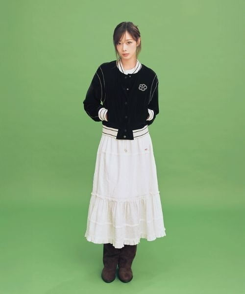 Wacky WiLLy（ワッキーウィリー）の「[GISELLEジゼル着用] WOMEN'S VELVET-LIKE VARSITY JACKET（スタジャン・レディース・ブラック・FREE）」の2枚目の写真