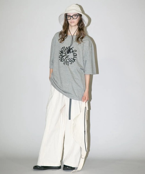 my beautiful landlet(マイビューティフルランドレット)の「【my beautiful landlet】 SUPIMA COTTON OVERSIZE T-SHIRT - print(Tシャツ/カットソー・メンズ・ブラック/ライトブルー/グレー/ライトグレー・0/1)」の8枚目の写真