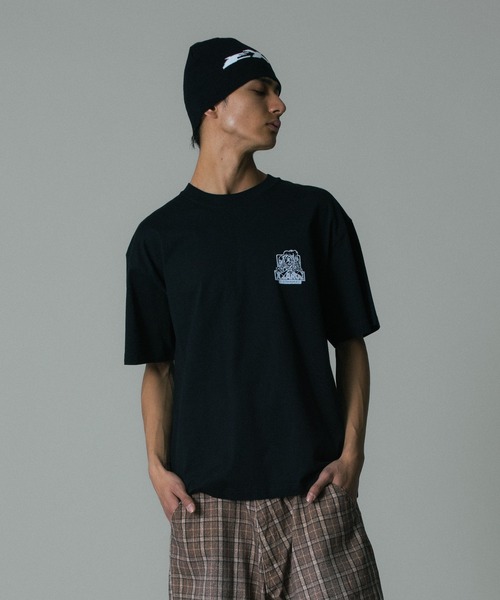 XLARGE(エクストララージ)の「JOKER S/S TEE(Tシャツ/カットソー・メンズ・ホワイト/ネイビー/ブラック・M/L/XL/S)」の5枚目の写真