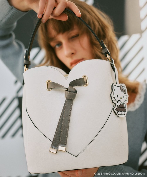 VIS(ビス)の「【HELLO KITTY×VIS】ハートカットバッグ(ショルダーバッグ・レディース・ブラック/オフホワイト・FREE)」の8枚目の写真