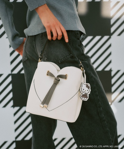 VIS(ビス)の「【HELLO KITTY×VIS】ハートカットバッグ(ショルダーバッグ・レディース・ブラック/オフホワイト・FREE)」の11枚目の写真
