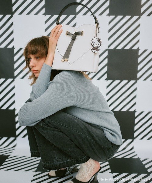 VIS(ビス)の「【HELLO KITTY×VIS】ハートカットバッグ(ショルダーバッグ・レディース・ブラック/オフホワイト・FREE)」の13枚目の写真