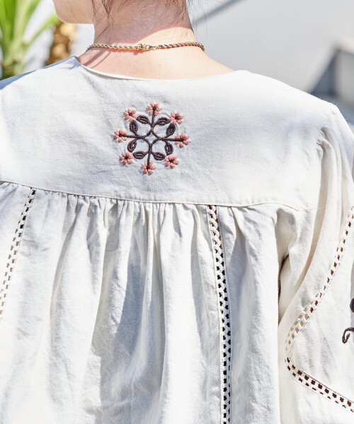 FREAK'S STORE（フリークスストア）の「インド 刺繍 モックショートシャツ（シャツ/ブラウス・レディース・オフホワイト/ブラック・ﾌﾘ-）」の19枚目の写真