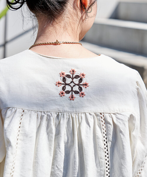 FREAK'S STORE（フリークスストア）の「インド 刺繍 モックショートシャツ（シャツ/ブラウス・レディース・オフホワイト/ブラック・ﾌﾘ-）」の21枚目の写真