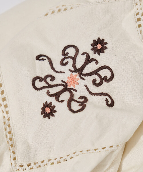 FREAK'S STORE（フリークスストア）の「インド 刺繍 モックショートシャツ（シャツ/ブラウス・レディース・オフホワイト/ブラック・ﾌﾘ-）」の22枚目の写真