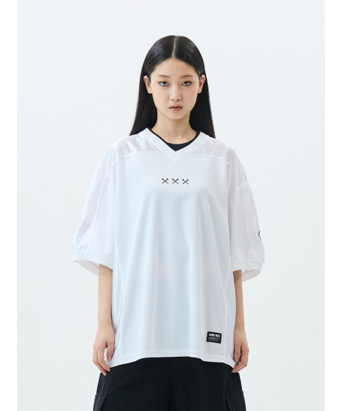 JAMIE WEST(ジェイミーウエスト)の「JW VネックメッシュバイカージャージTシャツ(ホワイト)(Tシャツ/カットソー・レディース・その他・MEDIUM/LARGE/X-LARGE)」の1枚目の写真