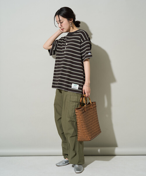 FREAK'S STORE(フリークスストア)の「限定展開 DISCUS ATHLETIC × FREAK'S STORE/ディスカスアスレチック 別注 ワッフル ボーダー 半袖Tシャツ(Tシャツ/カットソー・レディース・ブラック/ナチュラル/ネイビー・フリ-)」の9枚目の写真