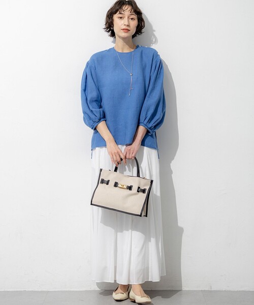 23区 L(ニジュウサンクオオキイサイズ)の「LIBECOリネン ボリュームスリーブ ブラウス(シャツ/ブラウス・レディース・スカイブルー系1/ブルー系/ピンク系1/オレンジ系・44/46/48)」の11枚目の写真