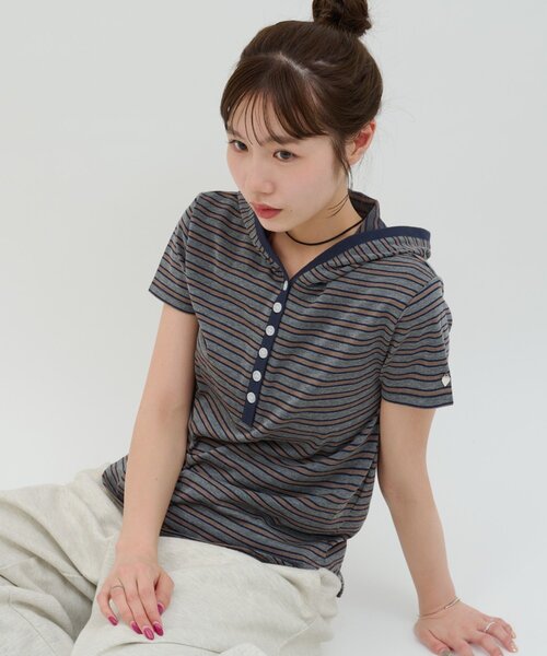 DISCOAT(ディスコート)の「【umm.】マルチボーダーフードTシャツ(Tシャツ/カットソー・レディース・ライトグレー/チャコールグレー/アイボリー・FREE)」の3枚目の写真