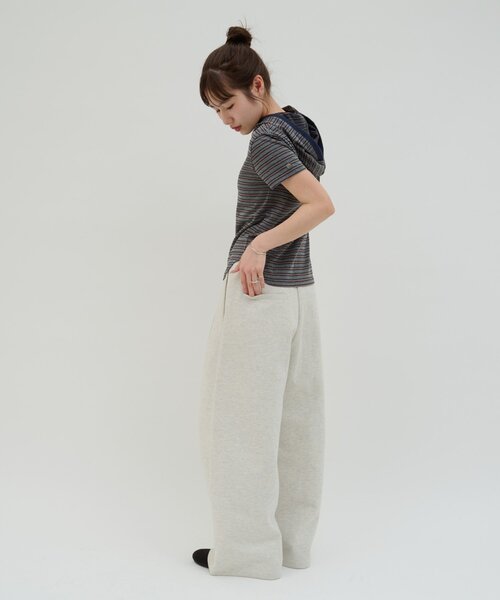 DISCOAT(ディスコート)の「【umm.】マルチボーダーフードTシャツ(Tシャツ/カットソー・レディース・ライトグレー/チャコールグレー/アイボリー・FREE)」の6枚目の写真