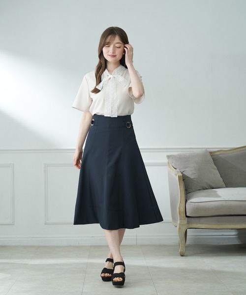 ASTORIA ODIER(アストリアオディール)の「サイドバックルフレアスカート(スカート・レディース・ベージュ/ネイビー/ラベンダー・SMALL/MEDIUM/LARGE)」の14枚目の写真