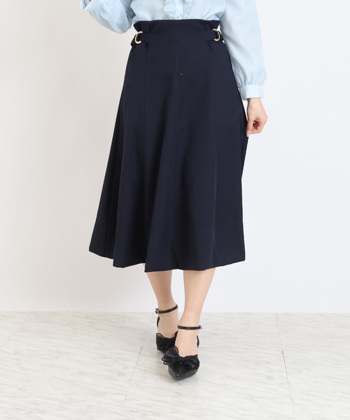 ASTORIA ODIER(アストリアオディール)の「サイドバックルフレアスカート(スカート・レディース・ベージュ/ネイビー/ラベンダー・SMALL/MEDIUM/LARGE)」の16枚目の写真