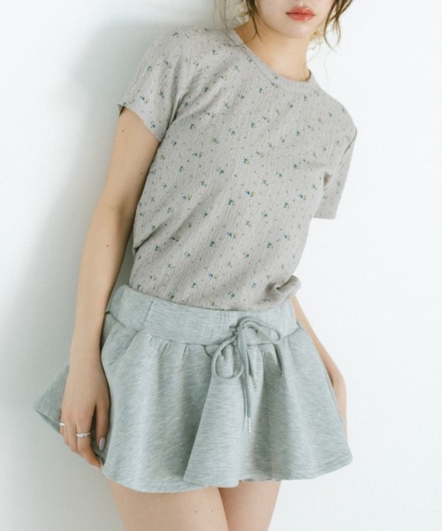 VANNIE U(ヴァニーユー)の「小花柄コンパクトチビTシャツ(Tシャツ/カットソー・レディース・ホワイト/グレー・FREE)」の20枚目の写真