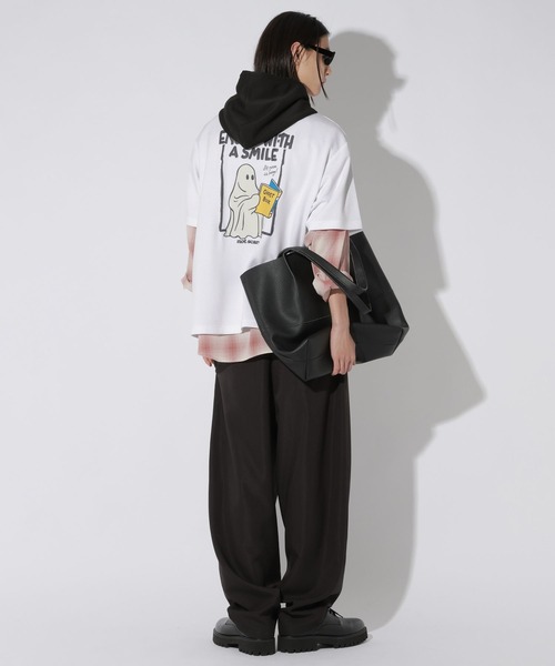 LAKOLE(ラコレ)の「オバケTEEパーカー / 662049(パーカー・メンズ・ホワイト/ブラック/ブルー・LARGE/MEDIUM)」の5枚目の写真